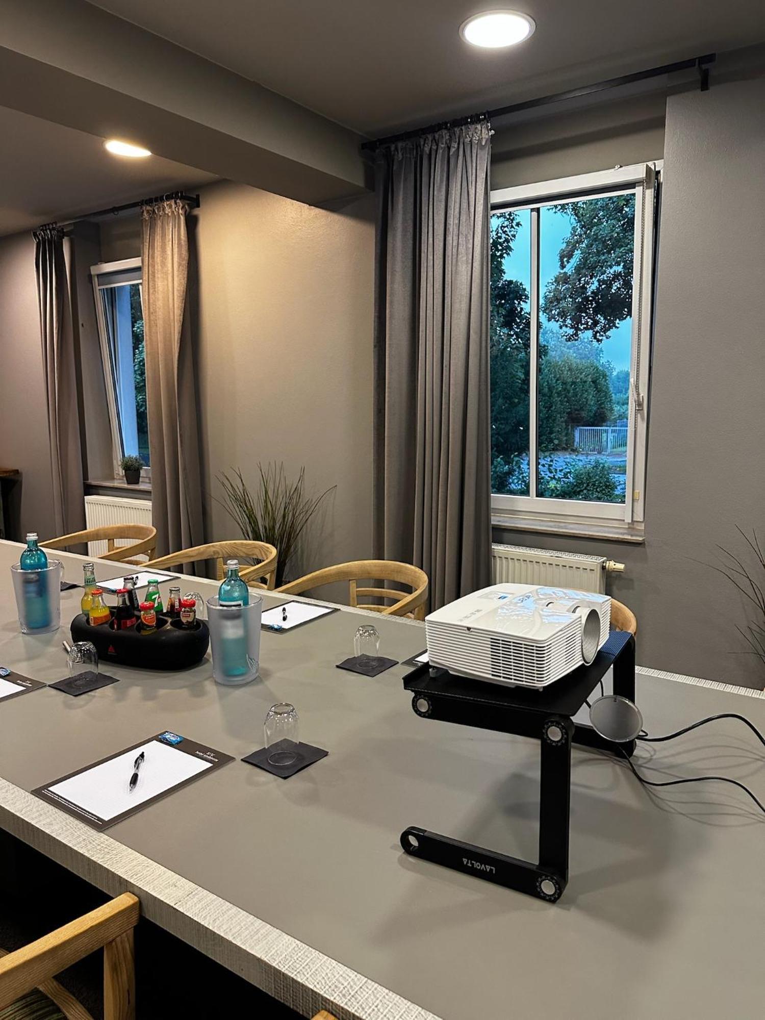דורטמונד Hotel Ambiente מראה חיצוני תמונה