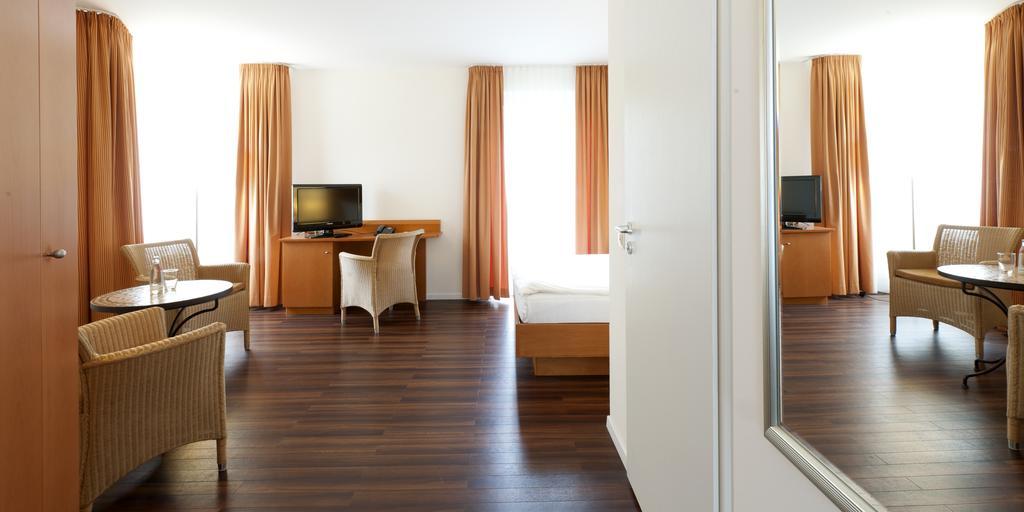 דורטמונד Hotel Ambiente מראה חיצוני תמונה